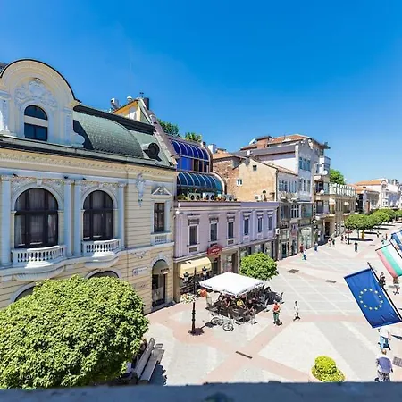 House Of History , In The Main Street Apartment