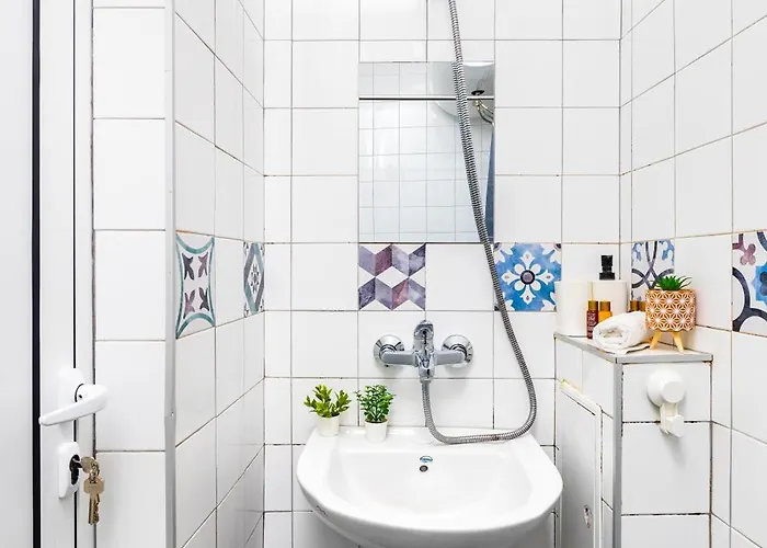 Apartment House Of History , In The Main Street *