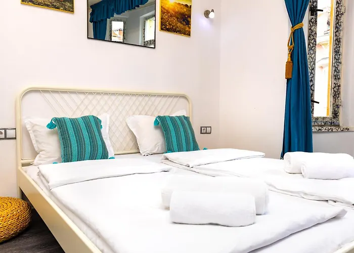 House Of History , In The Main Street Apartment *